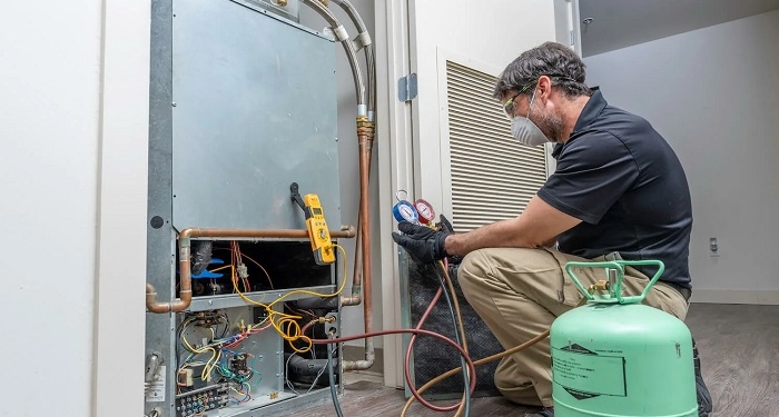 Industrial freezer repair: basic rules and professional advice