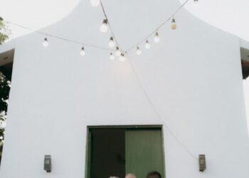 Wedding traditions, modern ceremonies in Los Angeles